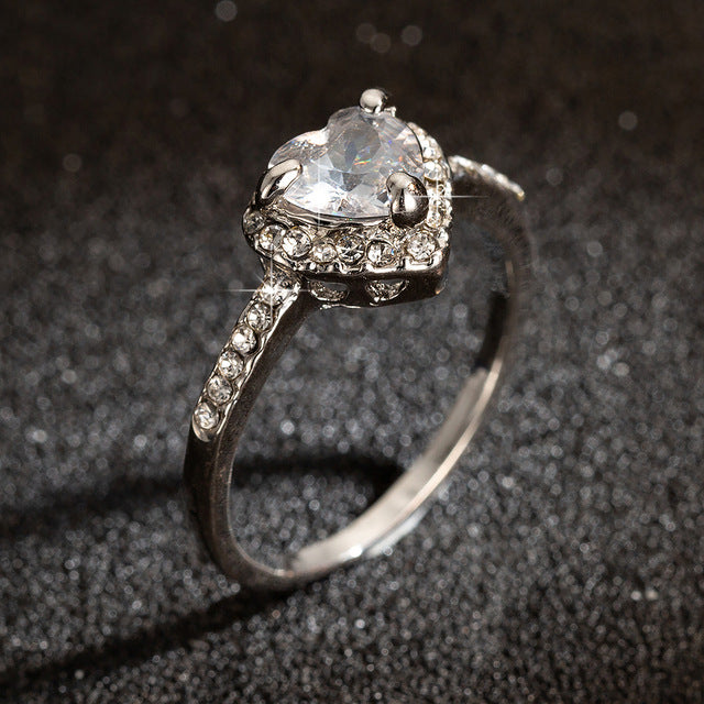 Fashion Rose Gold Crystal Heart Shaped Rings