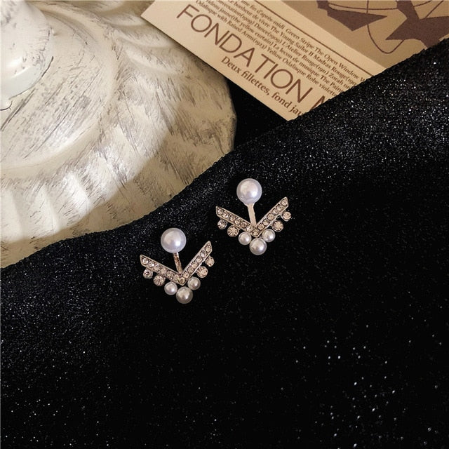 Minimalist Leaf Hanging Earrings