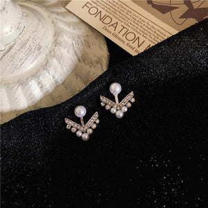 Minimalist Leaf Hanging Earrings