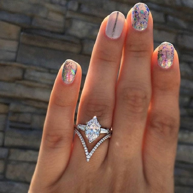 New Trendy Crystal Engagement Claws